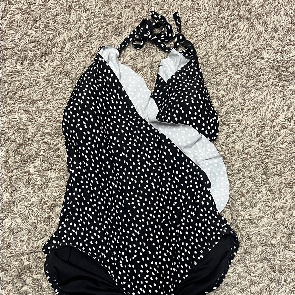 Black and White Polka Dot Swimsuit